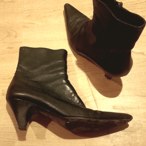 Vintage Prada ankle boots, size 37 (6.5) - Picture 1 of 4